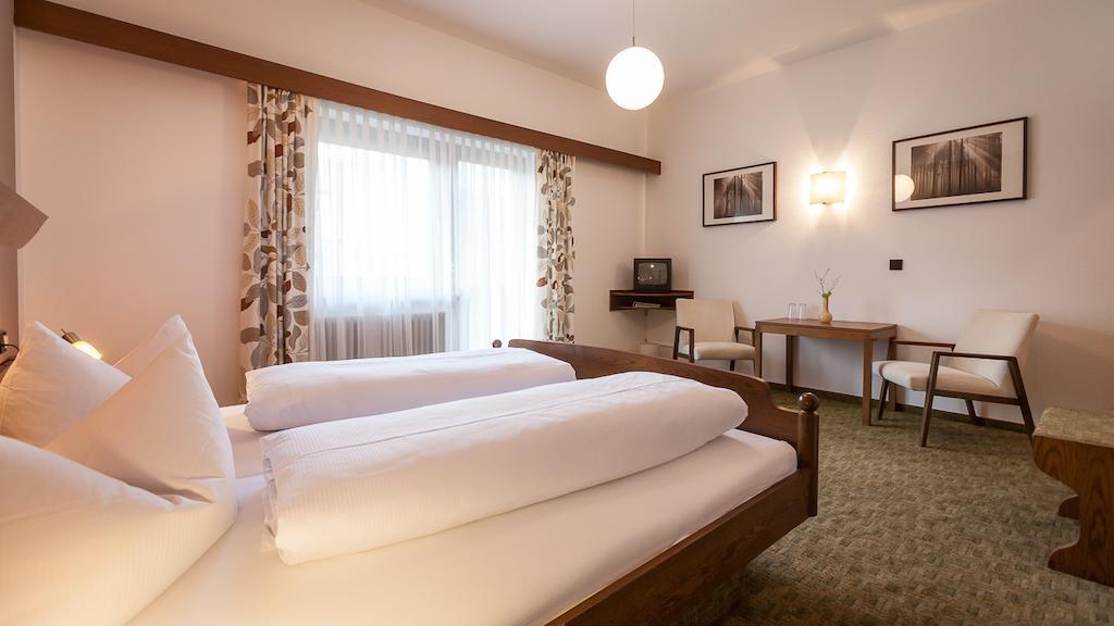 Gasthaus zum Hirsch Gutach Zimmer foto