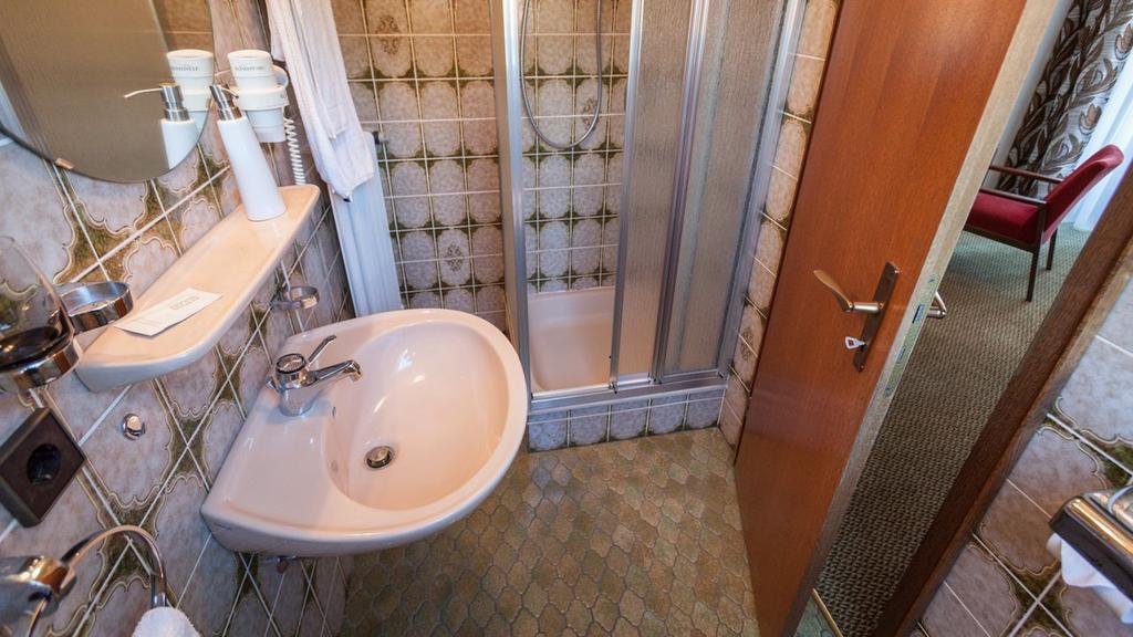 Gasthaus zum Hirsch Gutach Zimmer foto