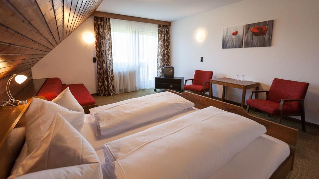 Gasthaus zum Hirsch Gutach Zimmer foto